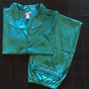 Women’s Plus Size Satin Pajamas